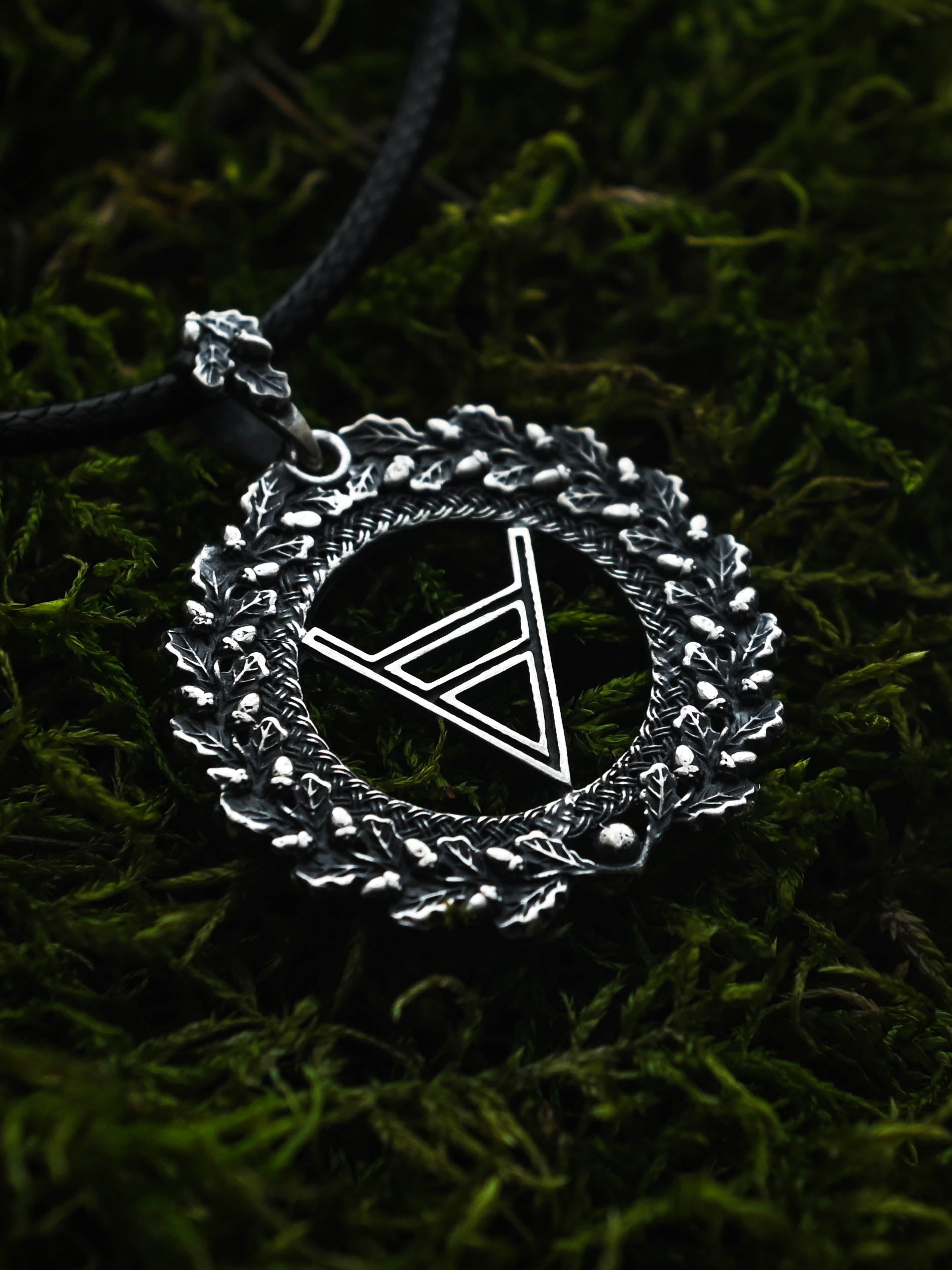 Symbol of Veles Amulet in Oak Wreath, Sterling Silver 925 — Slavic, Viking & Norse Symbol Pendant