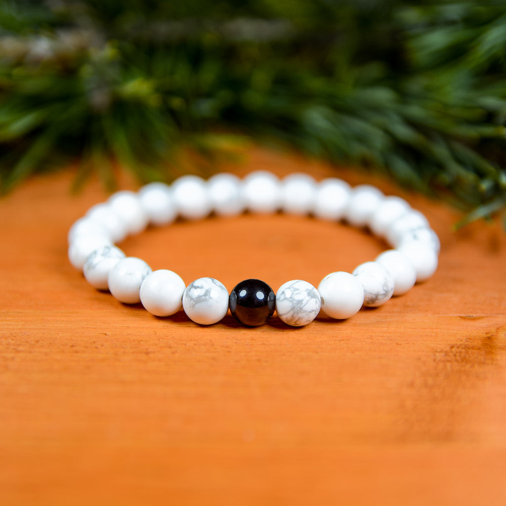 White Howlite Bracelet with a Black Agate Accent Bead