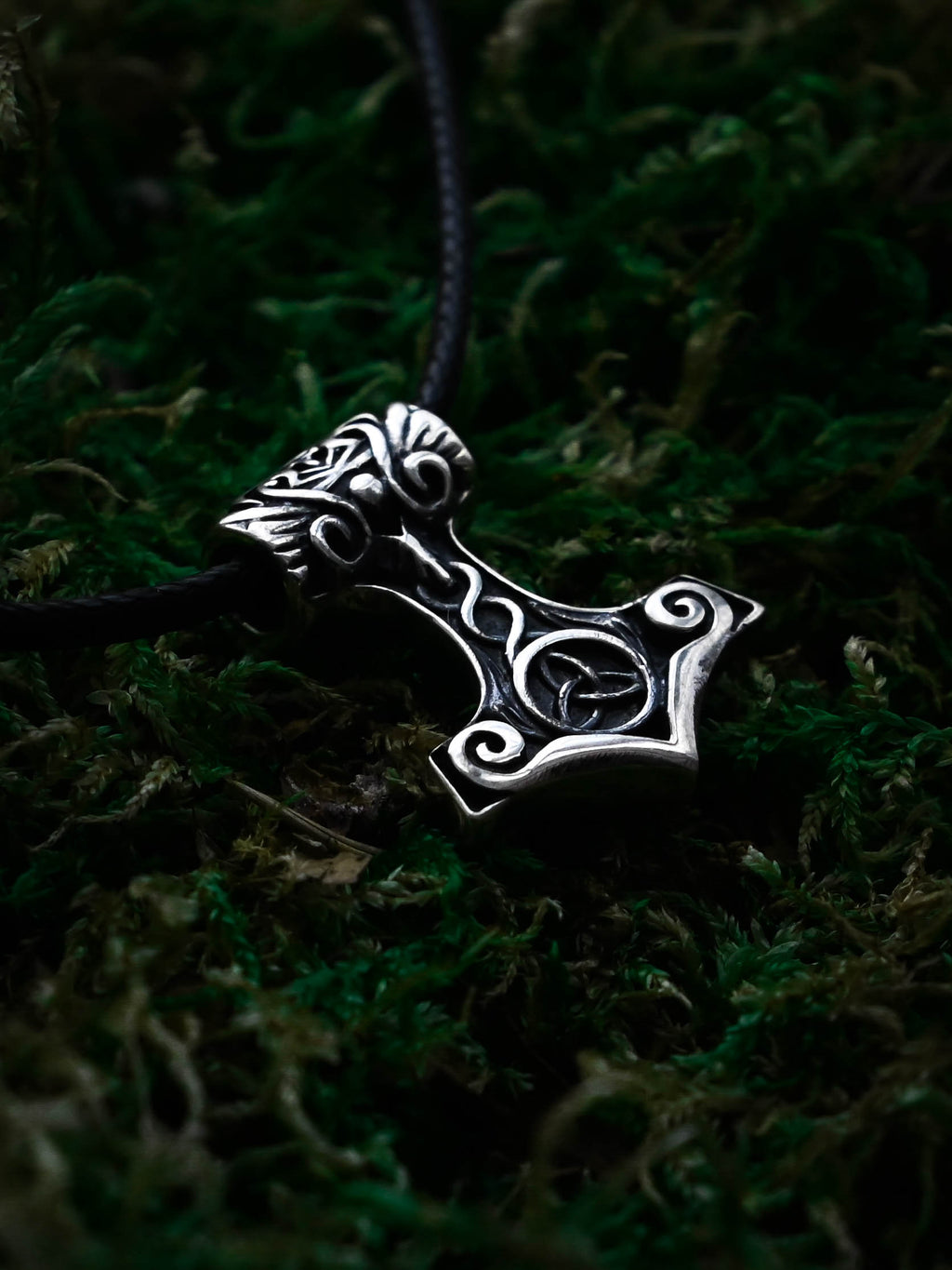 Thor's Hammer with Celtic Knot, Sterling Silver 925 — Viking & Celtic Symbol Pendant