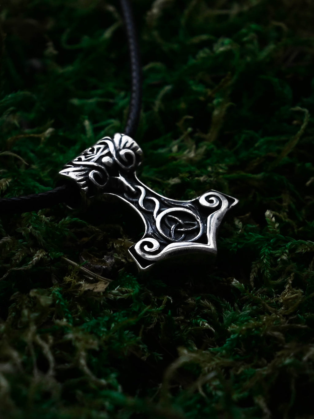 Thor's Hammer with Celtic Knot, Sterling Silver 925 — Viking & Celtic Symbol Pendant