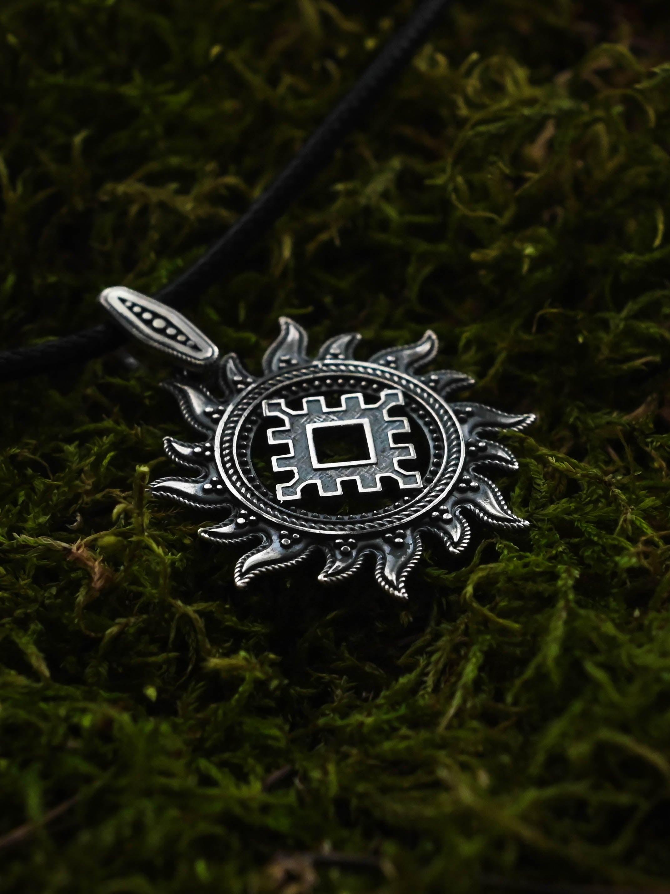Thistle of Happiness (Repeynik) in Sun Amulet, Sterling Silver 925 — Slavic, Viking & Norse Pendant