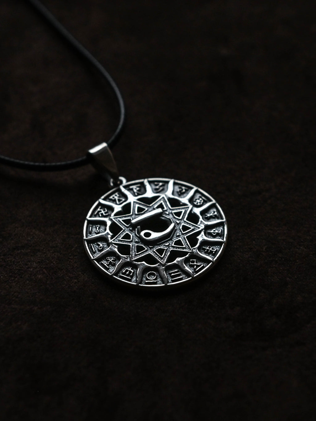Slavic Chertog Lebed (Swan) Amulet, Sterling Silver 925 — Svarog Circle Zodiac Pendant
