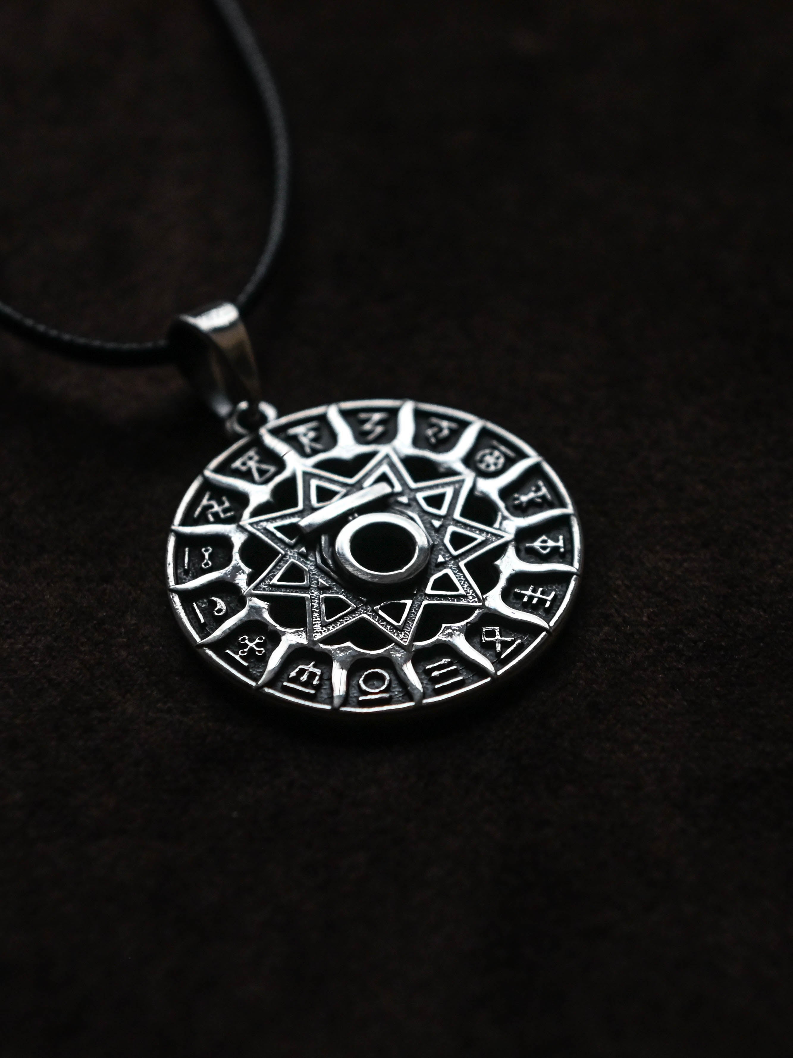 Slavic Chertog Medved (Bear) Amulet, Sterling Silver 925 — Svarog Circle Zodiac Pendant