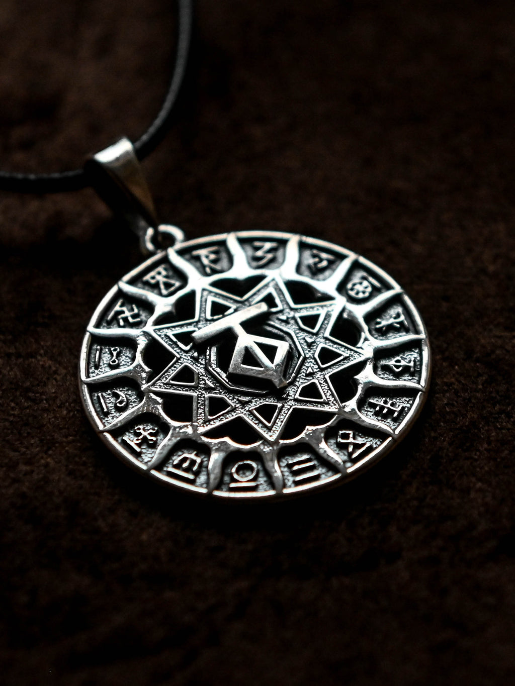 Slavic Chertog Tur (Aurochs) Amulet, Sterling Silver 925 — Svarog Circle Zodiac Pendant
