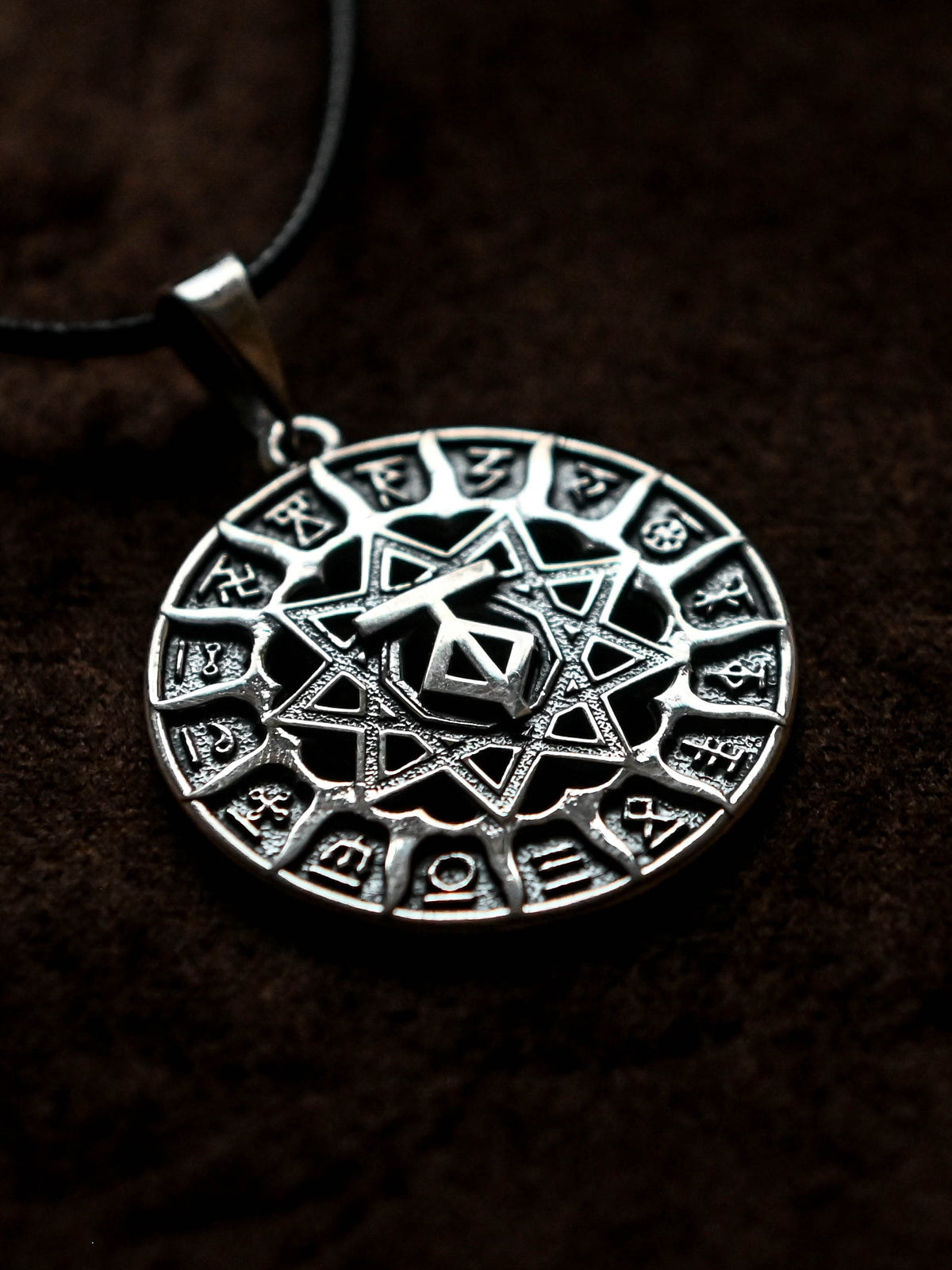 Slavic Chertog Tur (Aurochs) Amulet, Sterling Silver 925 — Svarog Circle Zodiac Pendant