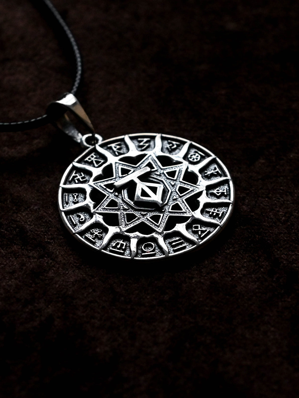 Slavic Chertog Tur (Aurochs) Amulet, Sterling Silver 925 — Svarog Circle Zodiac Pendant