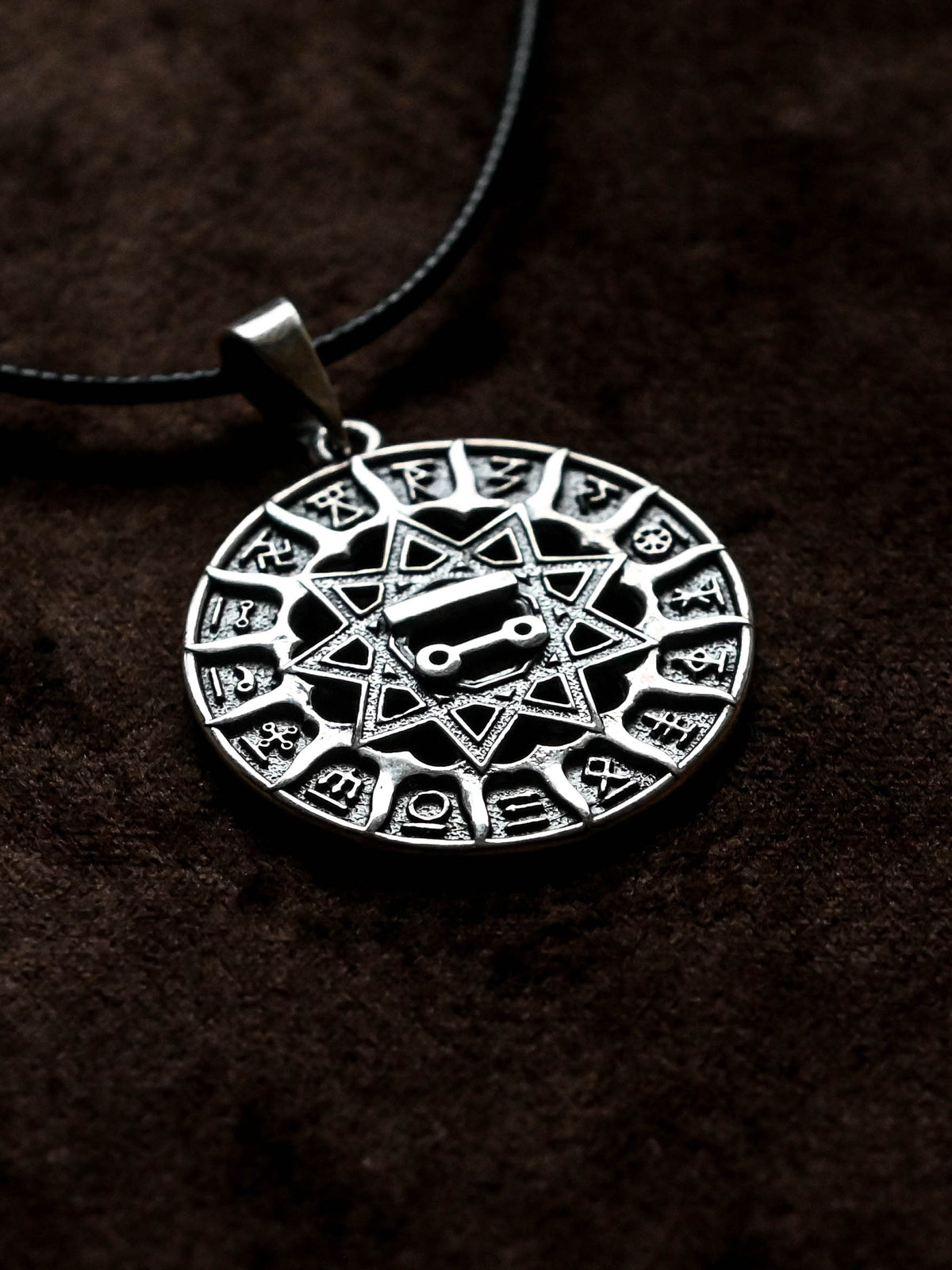 Slavic Chertog Shchuka (Pike) Amulet, Sterling Silver 925 — Svarog Circle Zodiac Pendant
