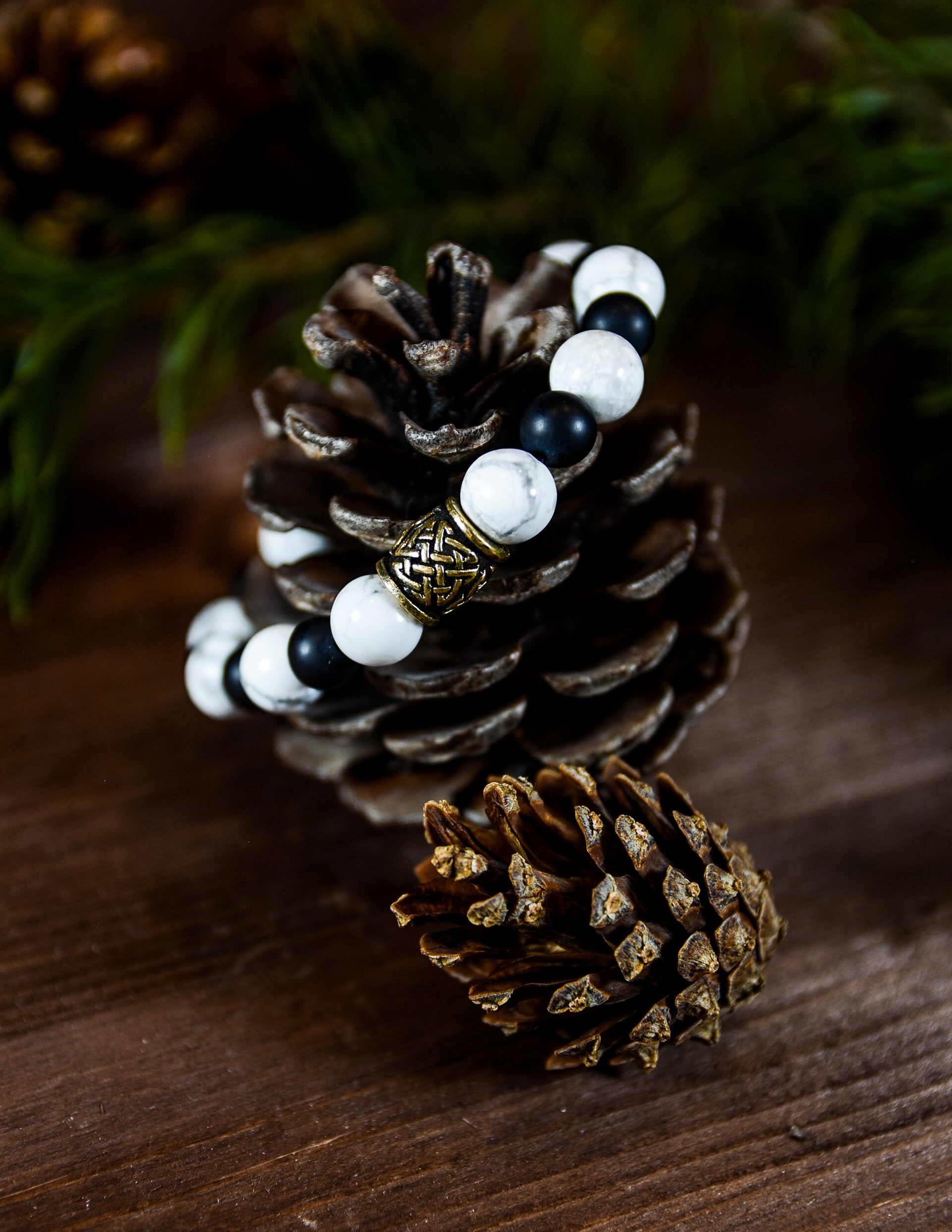 Howlite and Black Agate Bracelet with Scandinavian Bead