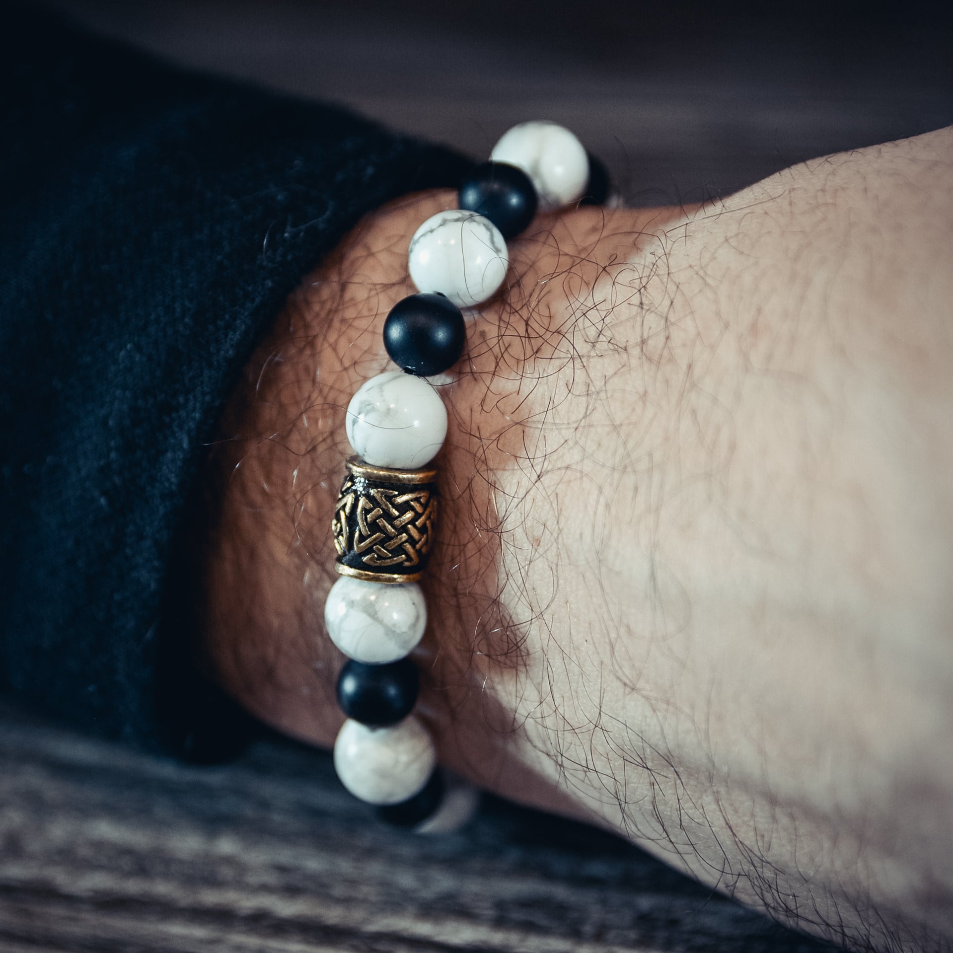 Howlite and Black Agate Bracelet with Scandinavian Bead
