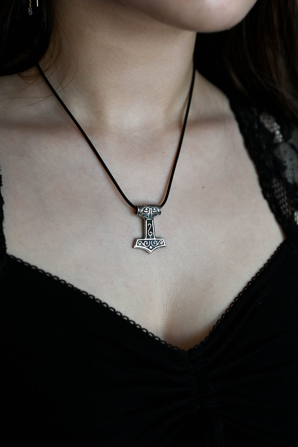 Medium Thor's Hammer (Mjolnir), Sterling Silver 925 — Viking Symbol Pendant