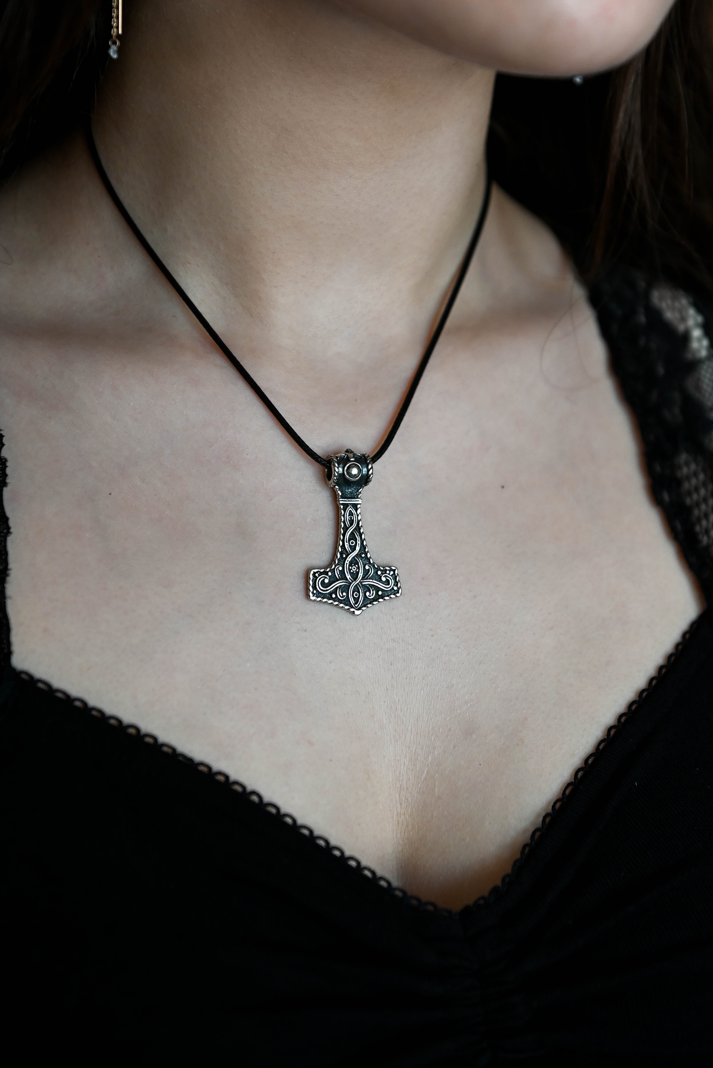 Thor's Hammer with Norse Knotwork, Sterling Silver 925 — Viking Symbol Pendant