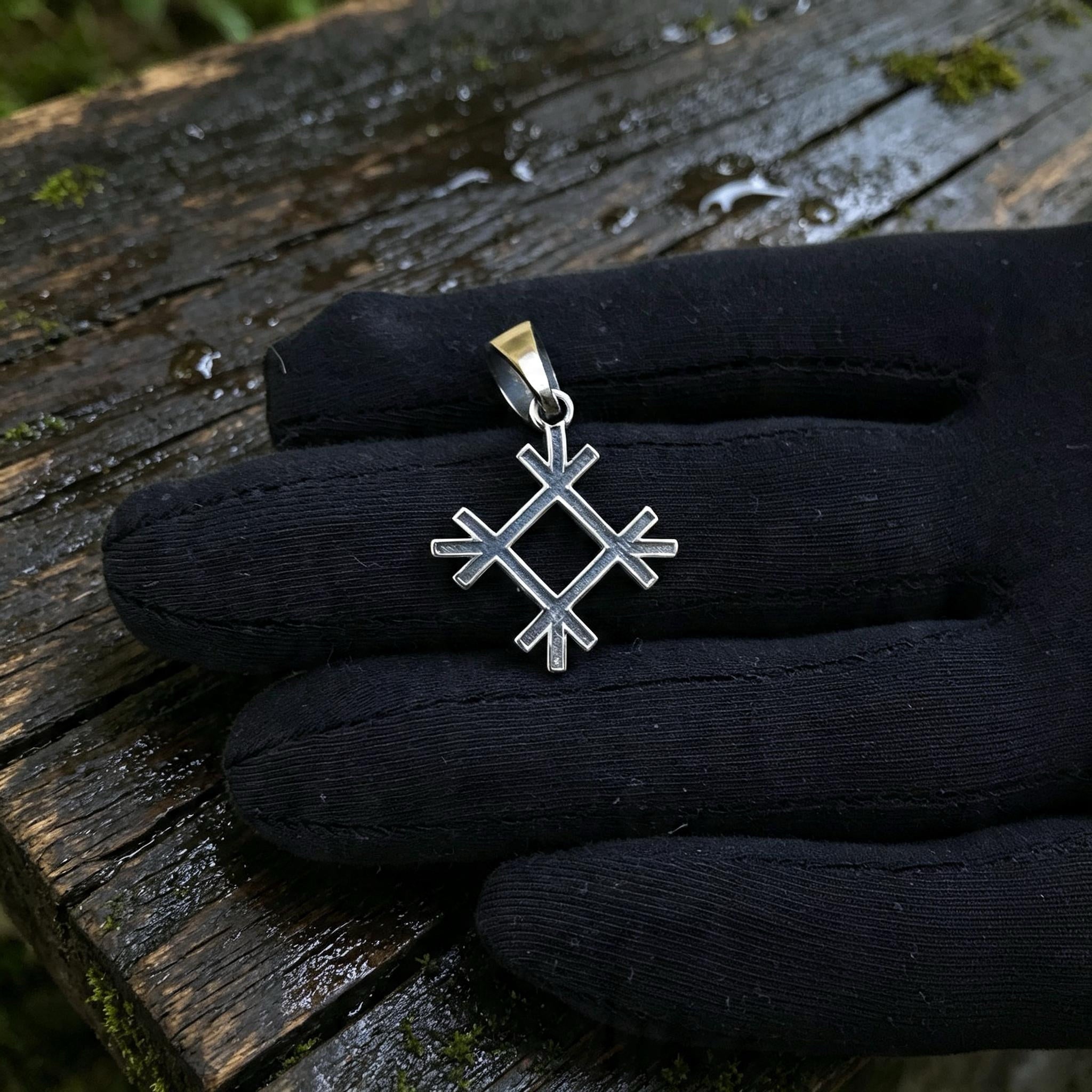 Tselebnik Amulet, Sterling Silver 925 — Slavic Symbol Pendant