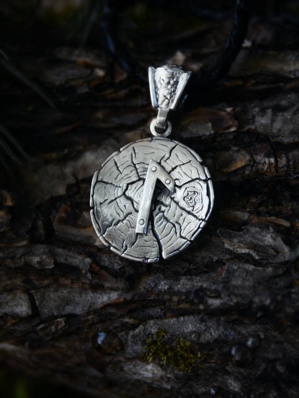 Laguz Rune Amulet on Oak Wood-Slice, Sterling Silver 925 — Pendant