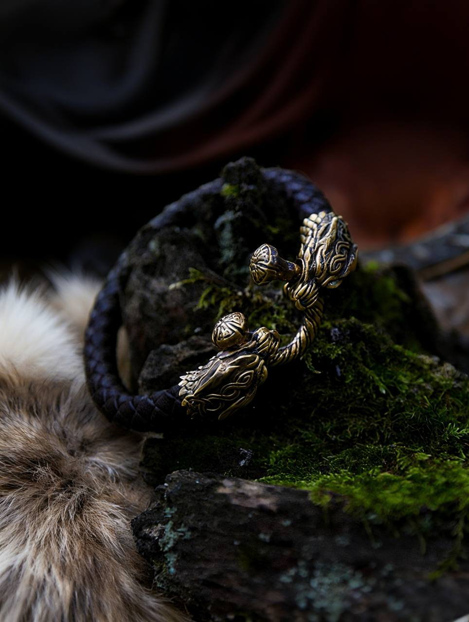 Scandinavian Wolves Bracelet, Natural Leather and Bronze