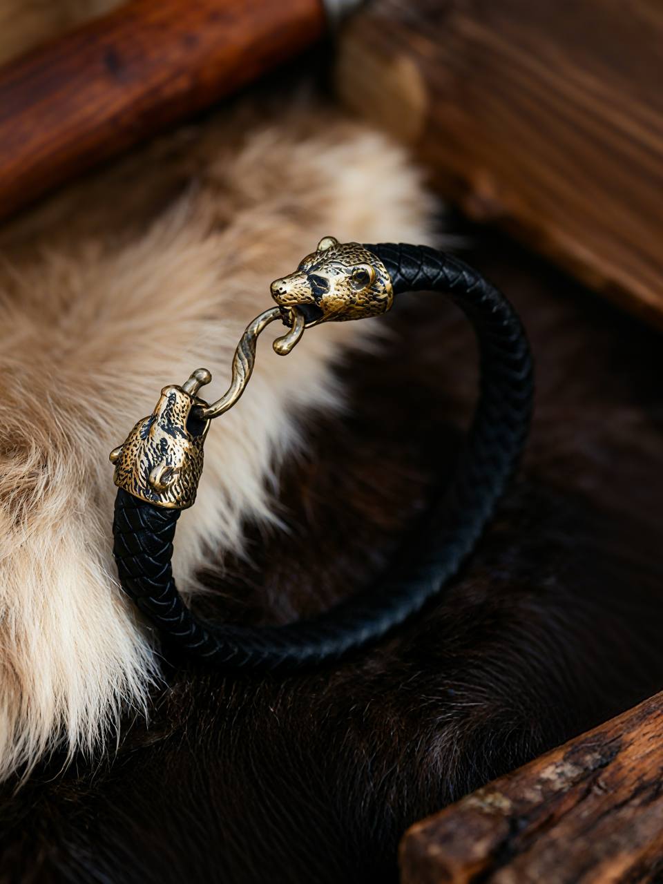 Bears Bracelet, Natural Leather and Bronze