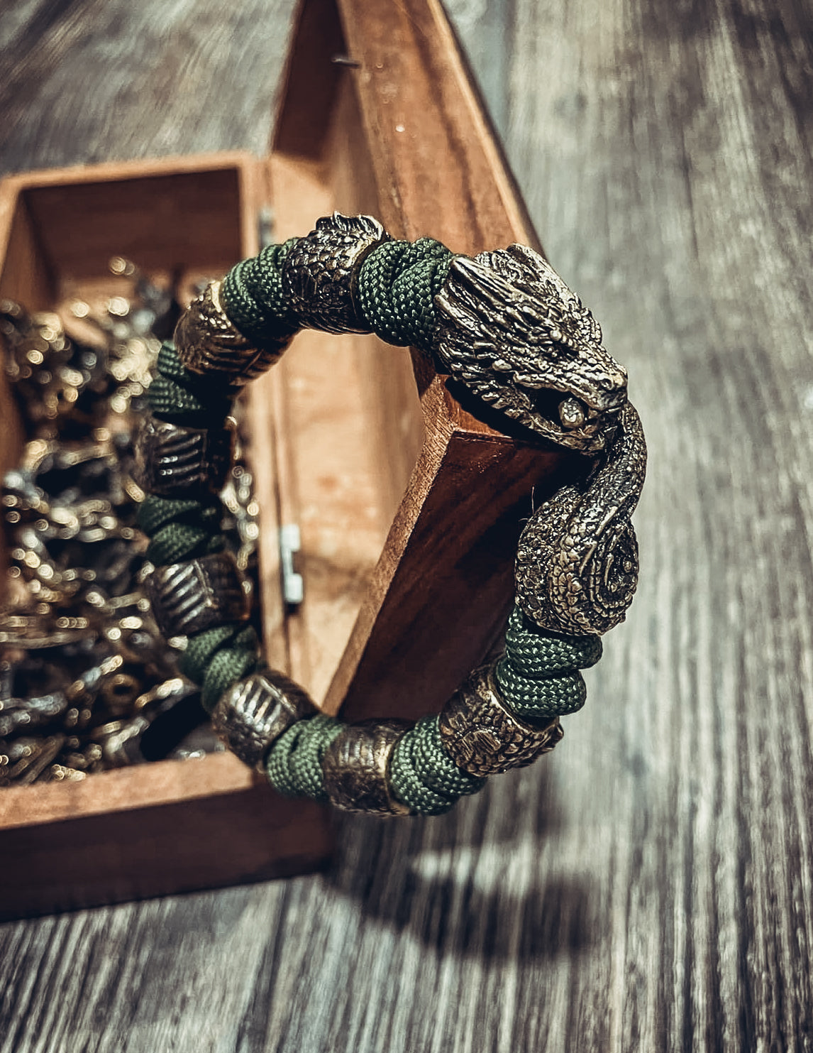 Jormungandr with Scale Beads Bracelet, Paracord and Bronze