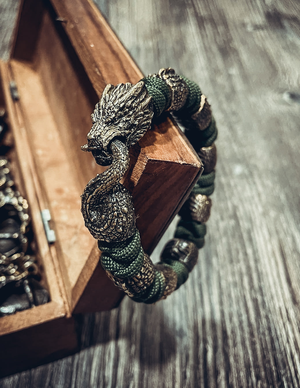 Jormungandr with Scale Beads Bracelet, Paracord and Bronze