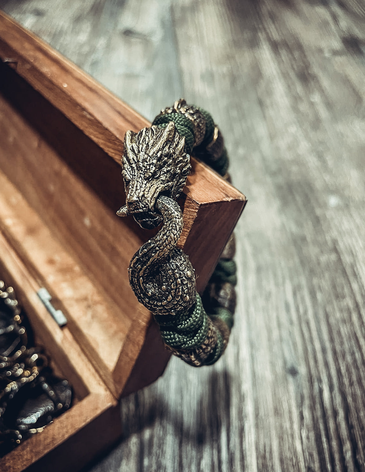 Jormungandr with Scale Beads Bracelet, Paracord and Bronze